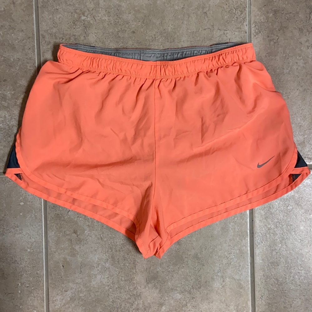 Nike Women's Dry Tempo Running Shorts